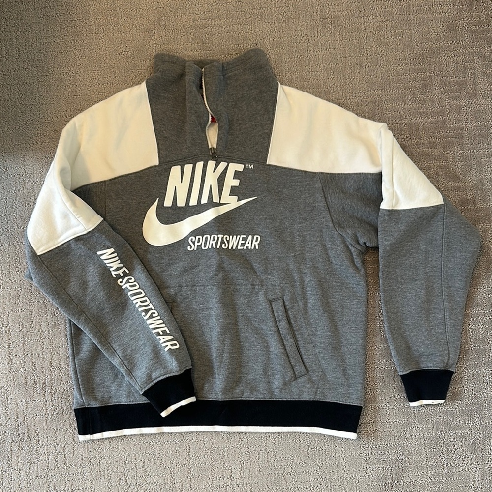 Nike Vintage Sportswear Gray and Cream Quarterzip